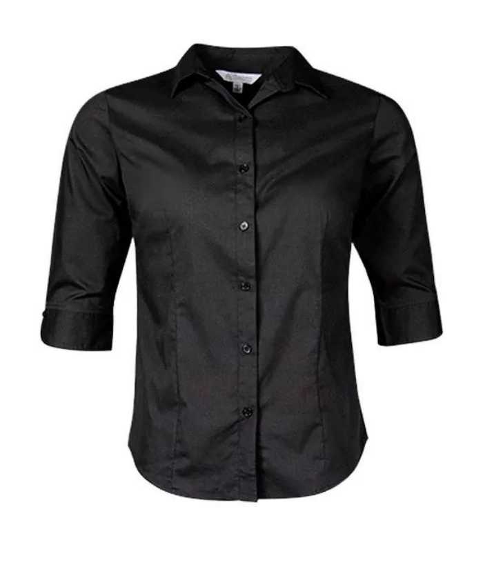 model-white-aussie-pacific-ladies-womens-kingswood-short-sleeve-shirt-2910T